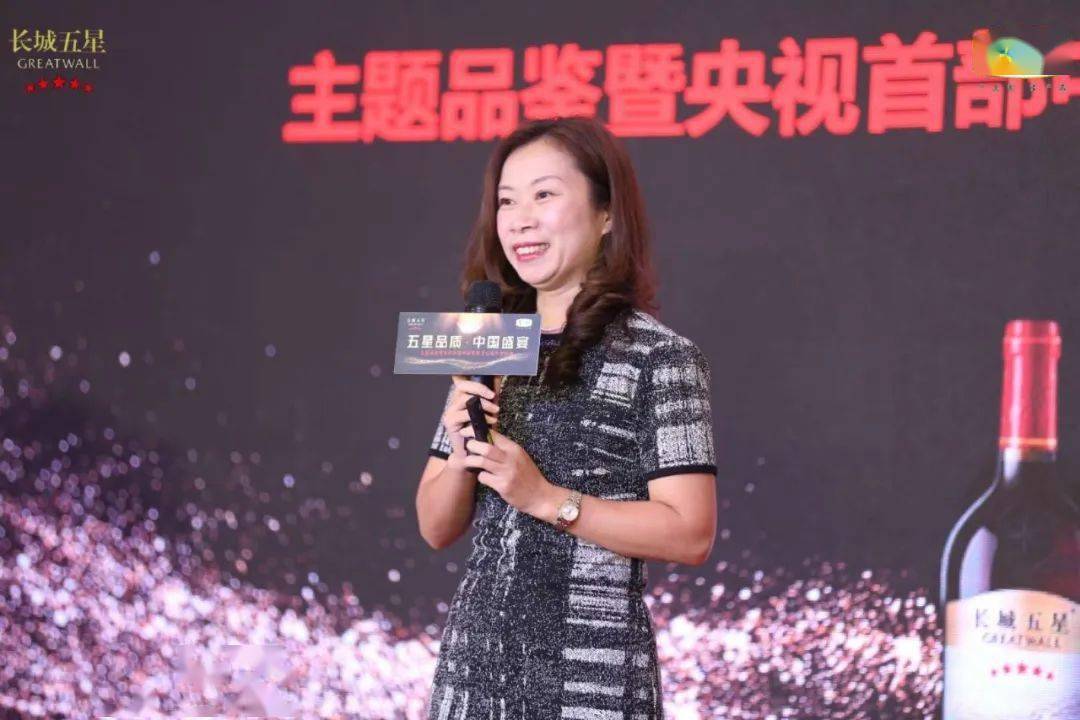 闫妮Chromebook体验，惊险瞬间与高效分析说明