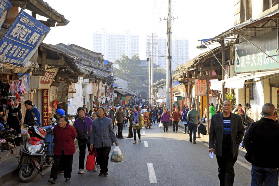 古城南街最新动态，揭秘历史背景