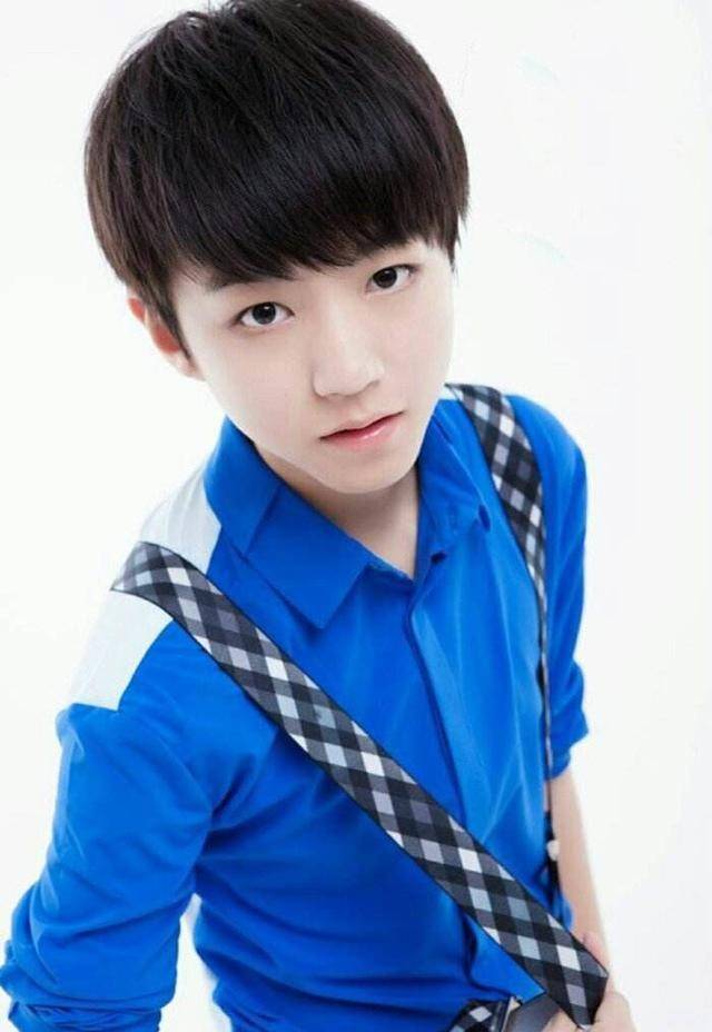 王俊凯个人魅力展现，最新采访视频曝光