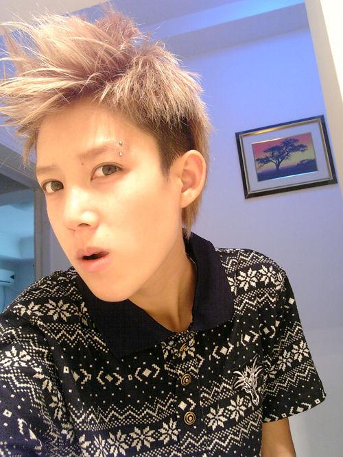 牌牌琦最新发型图片曝光