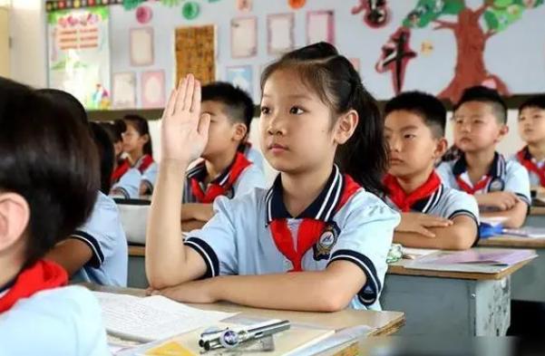 长春一村小学仅余一名学生，当地回应背后的故事