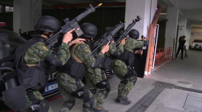 台军基地深夜传枪响 一哨兵中弹身亡,台军基地深夜枪响，哨兵遭枪击身亡事件震惊岛内