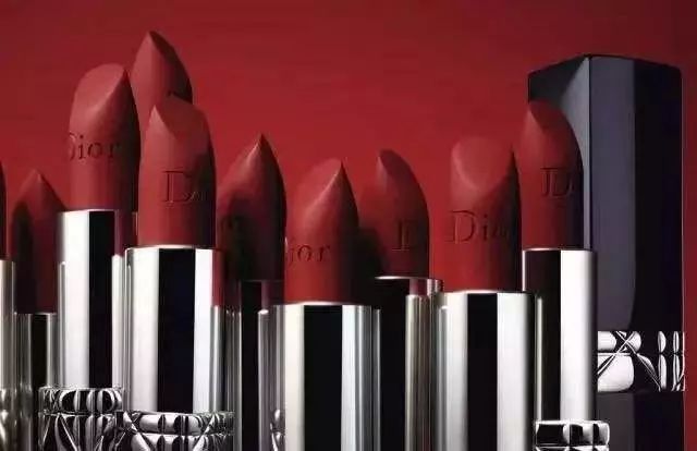 迪奥口红最新色指南，选购、上手指南及完美涂抹技巧