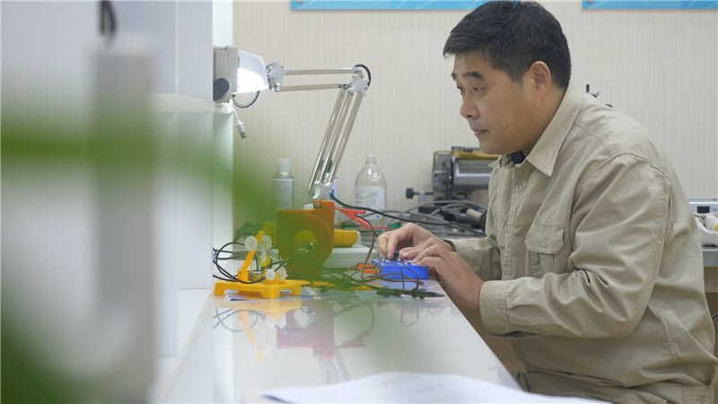 扬州最新科技神器助力疫情监控革新，体验未来健康守护新篇章！