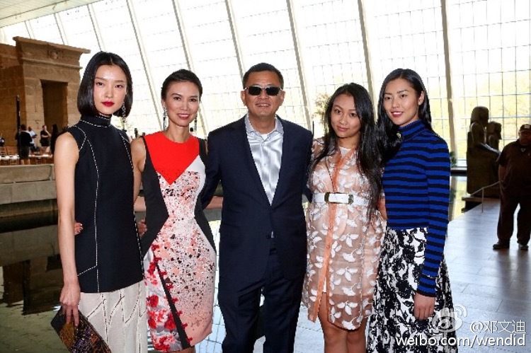 余华英丈夫的糖，汲取力量，自信拥抱生活的甜蜜旅程