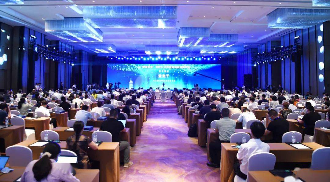 临安科技再掀热潮，全新高科技产品重磅发布，重塑未来生活体验