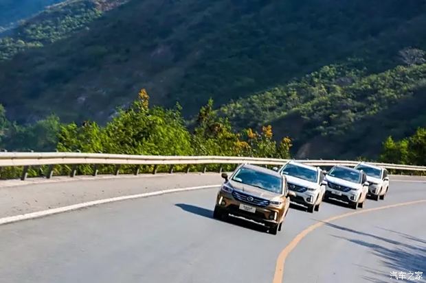 探秘小巷深处的隐藏式特色小店，最新降价汽车宝藏揭秘