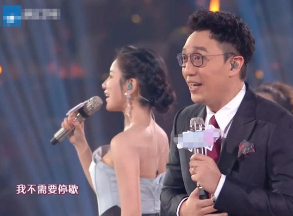 郑恺最新动态，星光背后的故事，解读他的最新篇章