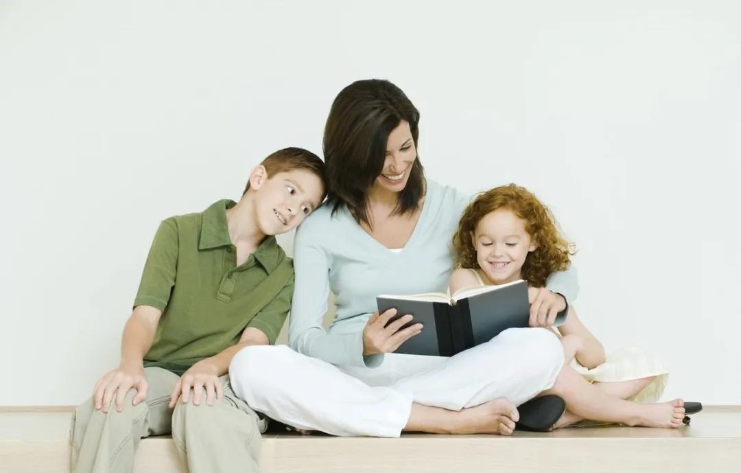 拜登最新发声，爱与陪伴的三十日故事，温馨发声日回顾