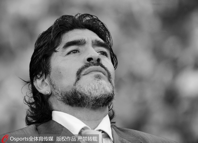 揭秘球王马拉多纳的最新动态，11月1日近况更新