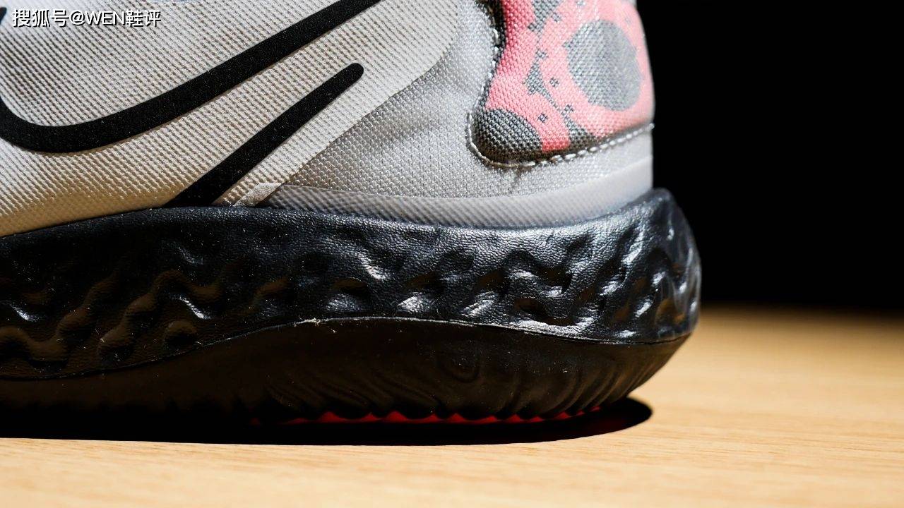 杜兰特新战靴亮相背后的故事与篮球界深远影响揭秘