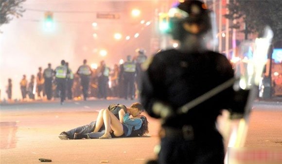 美国最新骚乱背后的巷弄风情与隐秘特色小店探秘