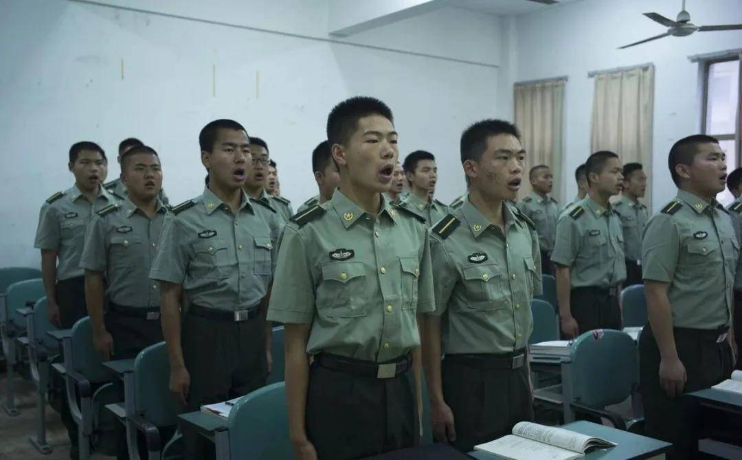 揭秘最新直招士官政策下的科技革新，智能时代的高科技产品体验之旅