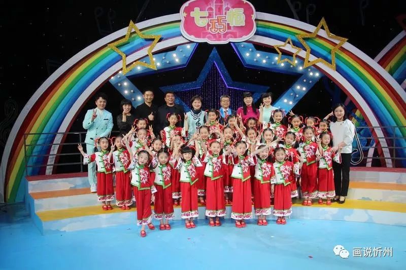 温馨旋律中的友情共鸣，幼儿大合唱之旅盛大启幕