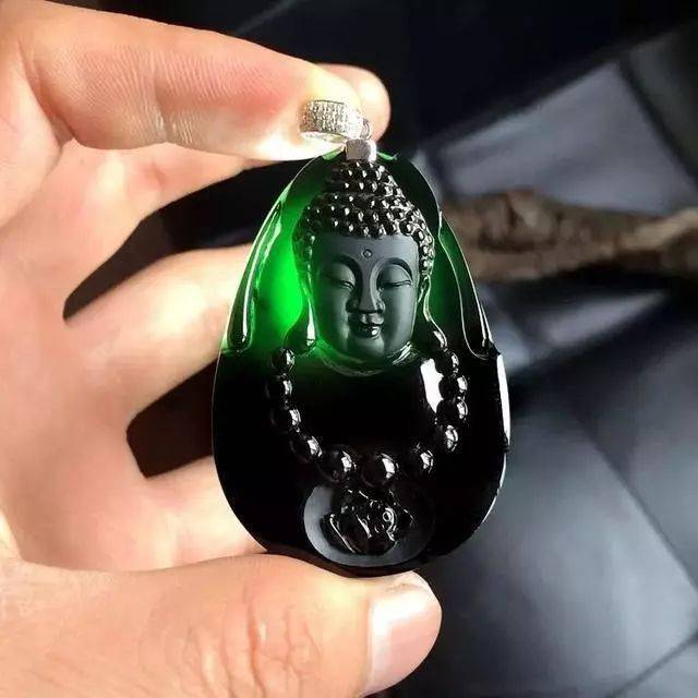 缅甸翡翠新纪元揭秘，科技之光照亮翡翠世界，引领生活新潮重磅消息发布