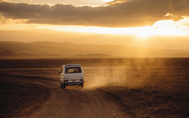 探秘隐藏小巷的独特二手车转让小店，最新二手车转让信息（2024年11月10日）