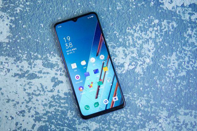 探秘小巷深处的OPPO新星手机秘境，今年最新型号OPPO手机解析