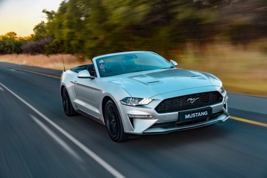 独家爆料，炫酷V7包，瞬间让你成为时尚焦点！