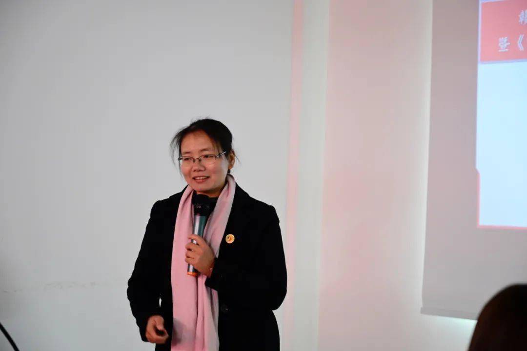 卢勤家庭教育新视角，最新解读与启示（11月13日）