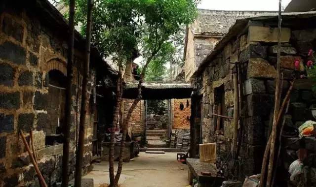 探秘小巷深处的隐藏版特色小店，非凡风味之旅