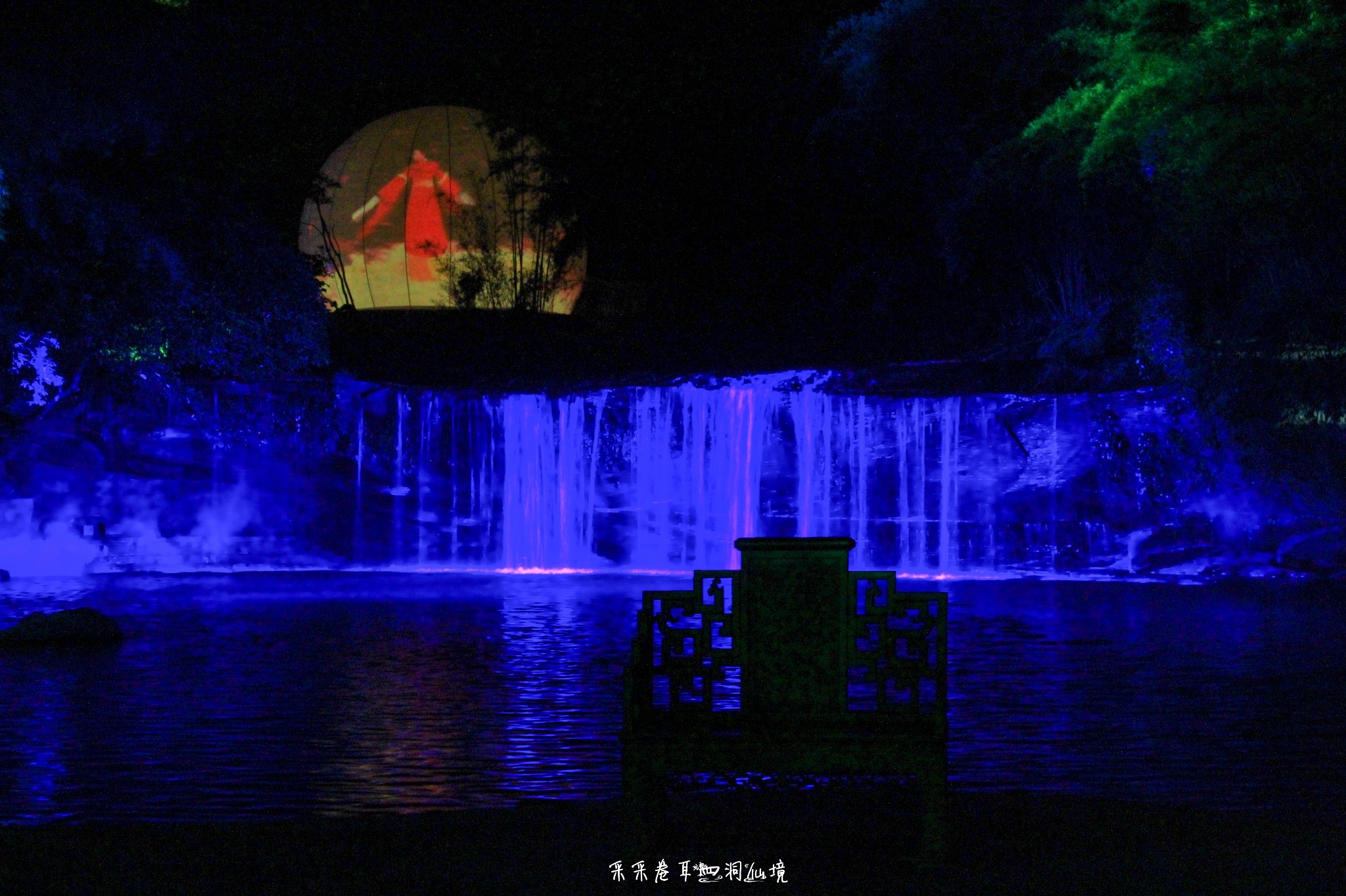 探秘小巷深处的独特宝藏，Javbu新品上架之旅