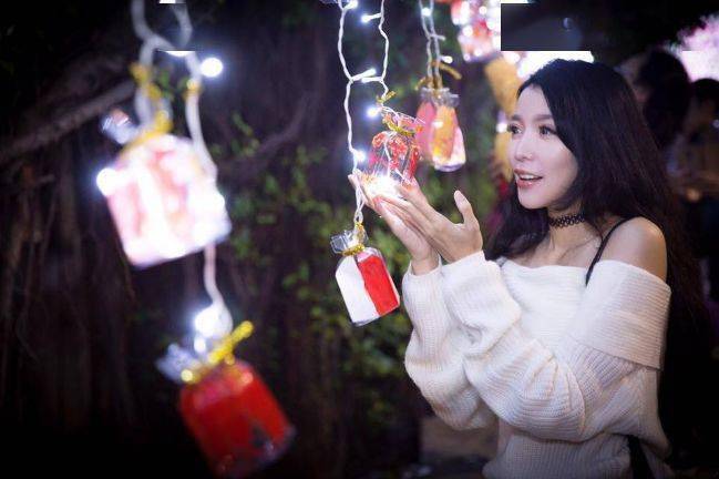 11月笑佳人闪耀之旅，星河中的喜剧力量