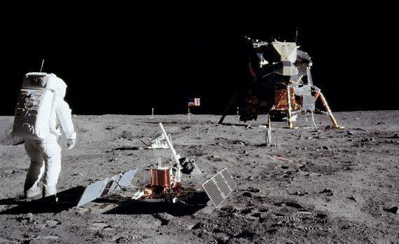 历史上的11月14日，登月之旅的最新进展探索