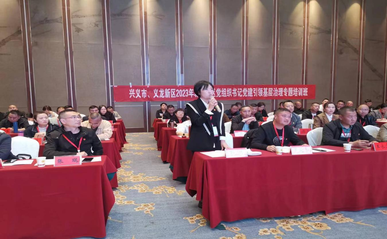 封丘县新任县委书记引领科技革新，打造智慧新封丘，探索前沿科技，体验未来生活新篇章