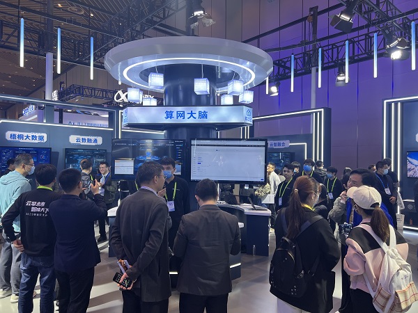 郑州百荣鞋城掀起科技革命，高科技鞋品引领潮流生活新纪元