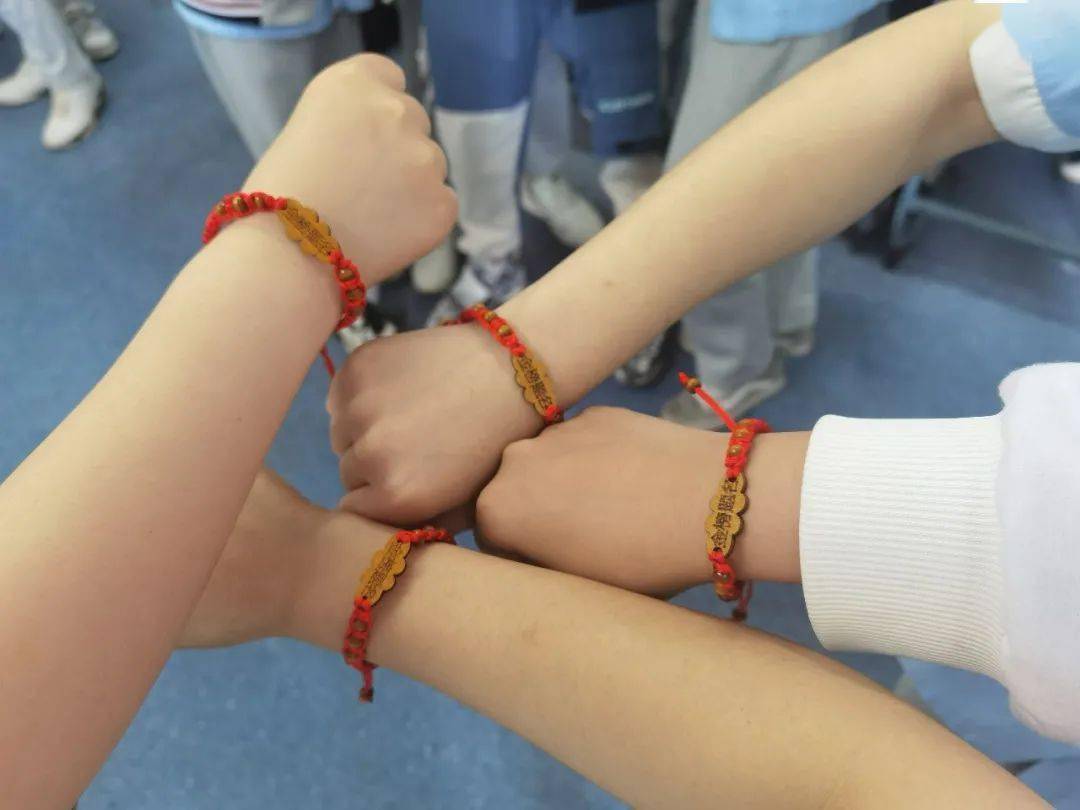 淮南上郑广场11月16日温馨故事，爱与陪伴的十一月奇遇