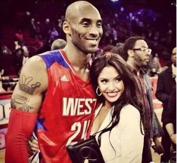 瓦妮莎闪耀2024年，传奇之星的最新篇章