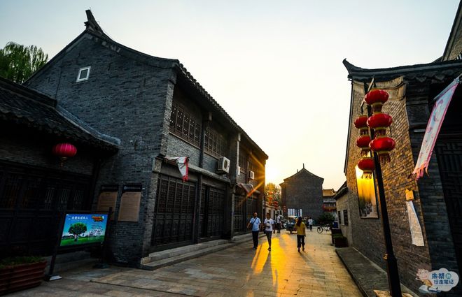 淮安中南锦城，历史房价揭秘与隐秘小巷特色小店探访之旅
