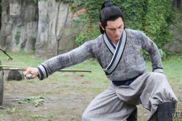 吴奇隆最新动态，家庭温暖与日常趣事回顾，温馨瞬间定格在2024年11月17日