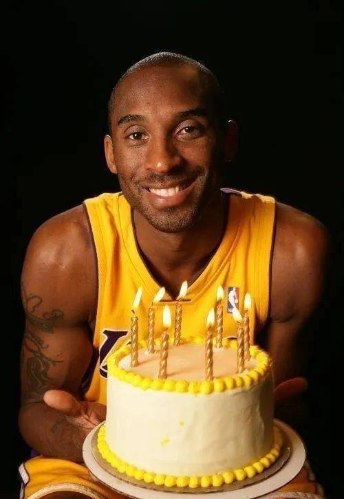 托尼克罗斯纹身背后的故事，历史交汇点与印记的纪念日