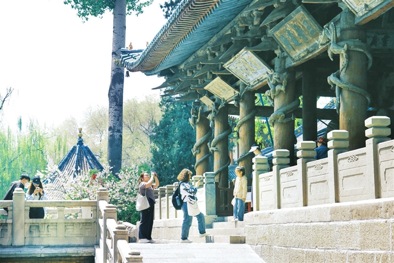 探秘山西太原园区隐藏宝藏小店，独特风味的小巷故事