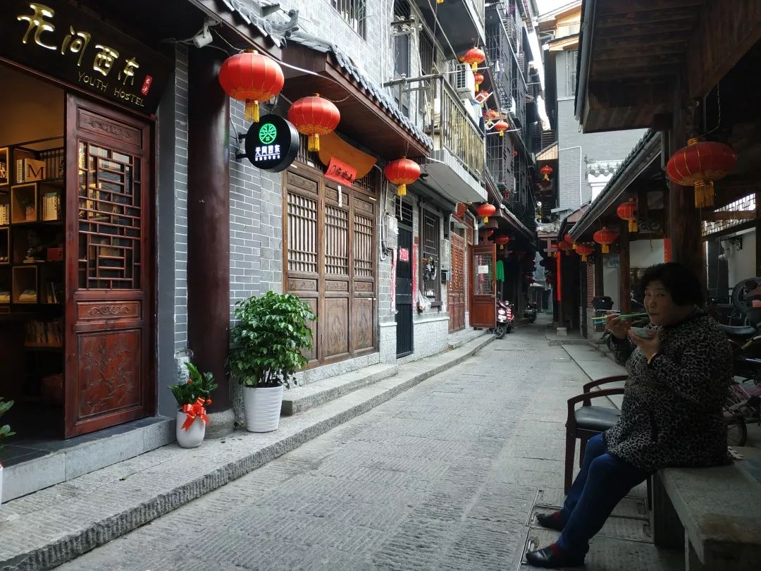 巷弄深处的隐藏小店魅力，揭秘2024年11月17日财喜最新极限资讯