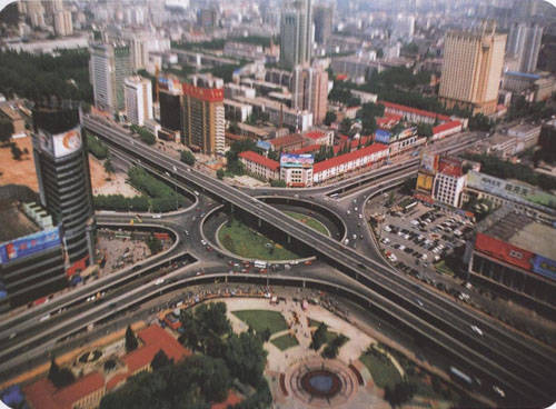 透视交通变迁与观点博弈，紫荆山立交桥实时路况回顾——历史上的11月10日深度剖析