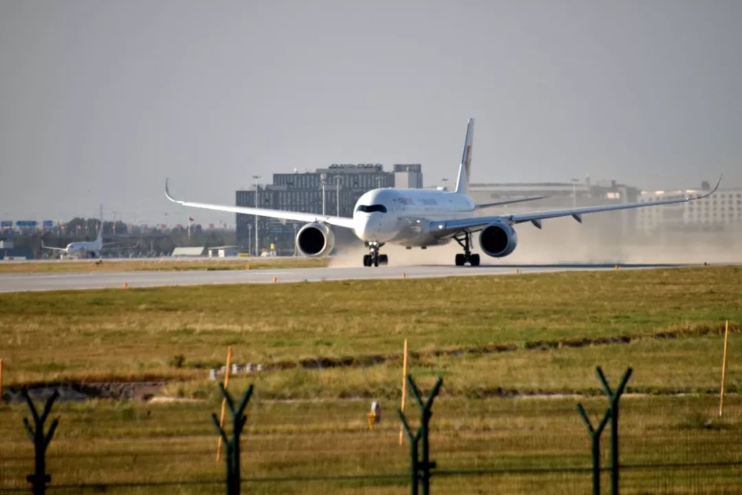 武汉实时机场航班查询，新时代旅行指南，便捷工具助你高效出行