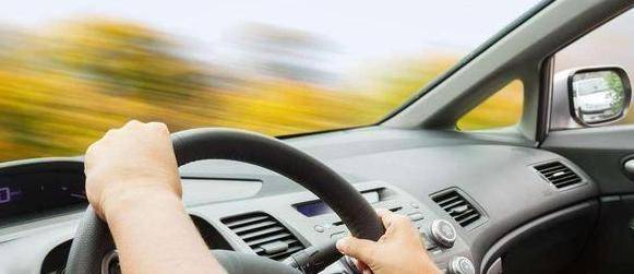 汽车油量显示不实时更新的原因、影响及解决方案探讨