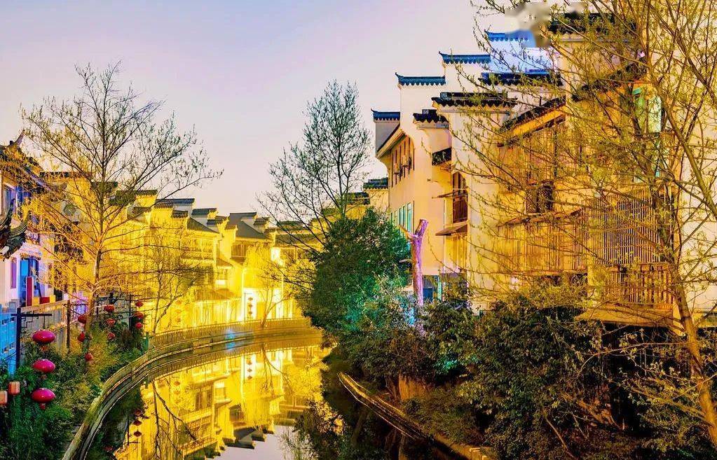 白云机场实时航班动态表，轻松掌握航班信息，便捷出行