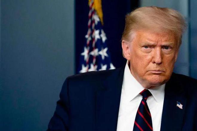 特朗普与拜登，两大政治巨头的实时分析对比报告速递