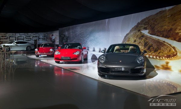 保时捷实时车顶视角，探索极致驾驶魅力的独特体验