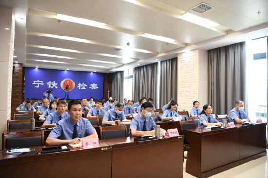 高不成低不就 第4页