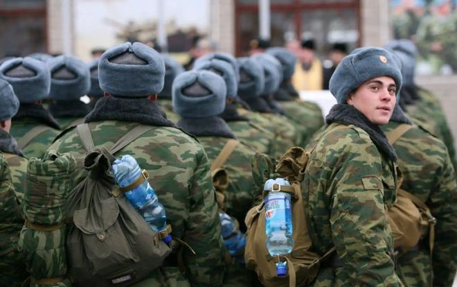 悬驼就石 第4页