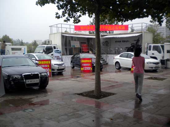 景区内小篷车宣传：小篷车巡展 