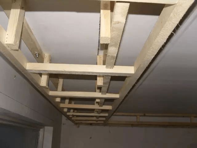 吊顶架子间距要求规范：吊顶骨架间距 