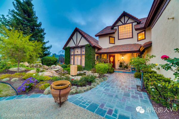 成都独家楼盘有哪些：成都独门独户的别墅 