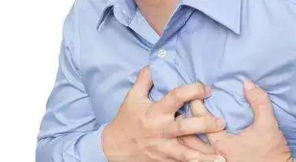 老人突发心衰视频：老人心衰家庭急救方法 