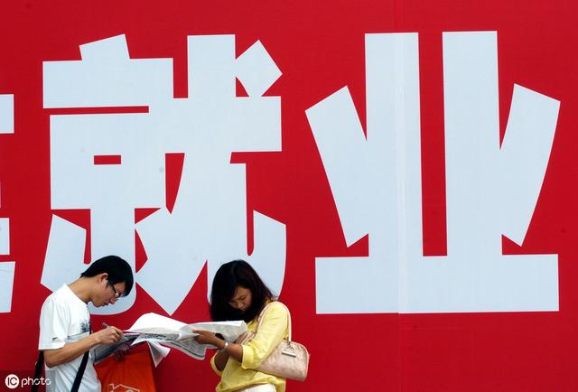 聚焦推动责任落实：聚焦责任抓担当 