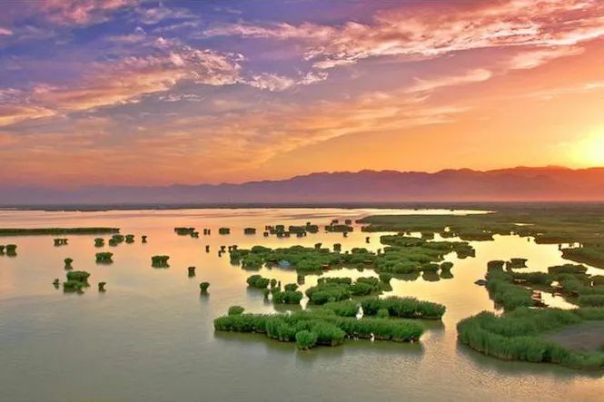 湖面开阔美景畅游攻略